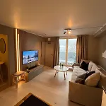 In Oppheim Resort, Pool And View Voss